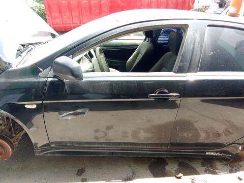 Puerta Delantera Izquierda Mitsubishi Lancer 1.8 CY3A CY6A) 143CV 105KW