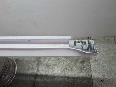 Foto 3ª: Faldón Lateral Toyota Yaris MXPH11L-BHXSBW 115CV [M15AFXE] (2021)