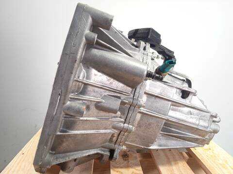 Foto 2ª: Caja Cambios Renault Captur 1.2 TCE J5AU) 132CV 97KW (2018)