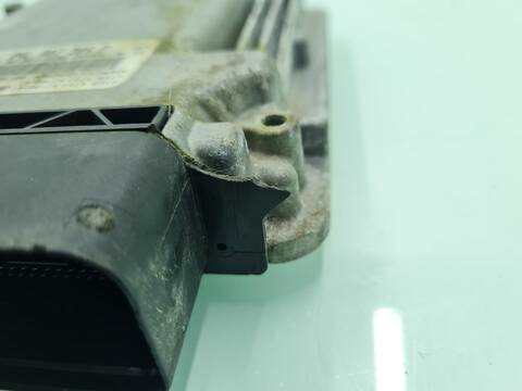 Foto 2ª: Centralita Motor ECU Volkswagen Touran ADVANCE BMT 150CV 110KW [DFGA] (2019)