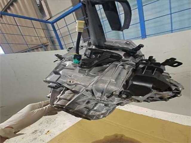 Foto 3ª: Caja Cambios Fiat Talento 1.6 L1H1 1.0T BASIS (M1) [1.6 LTR. - 70 KW TURBODIESEL ECOJET]