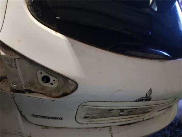 Foto 3ª: Portón Mitsubishi Lancer 2.0 INSTYLE [2.0 LTR. - 103 KW DI-D CAT] [BWC]