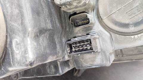 Foto 3ª: Faro Izquierdo Citroen C5 EXCLUSIVE BERLINA 136CV 100KW [RHR] (2005)