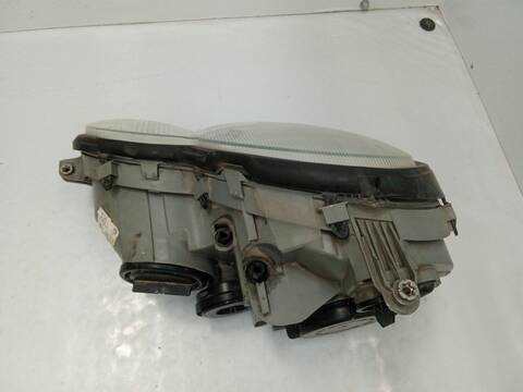 Foto 4ª: Faro Derecho Mercedes Clase C 160 C 270 CDI 203.016) 163CV 120KW