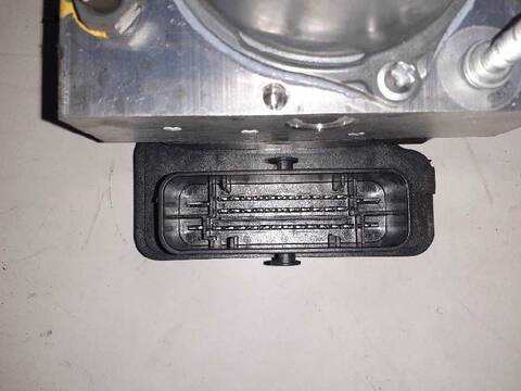 Foto 3ª: Abs Mercedes Clase V 200 136CV 100KW