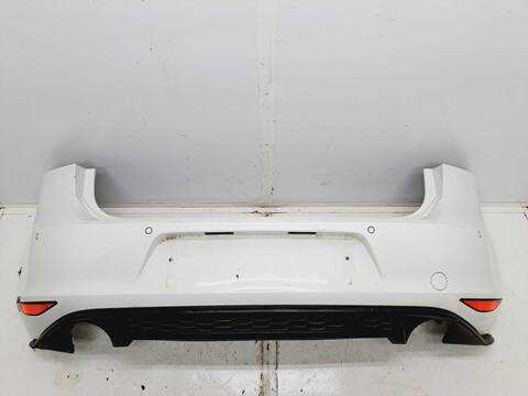 Paragolpes Trasero Volkswagen Golf 2.0 TSI 230CV 169KW