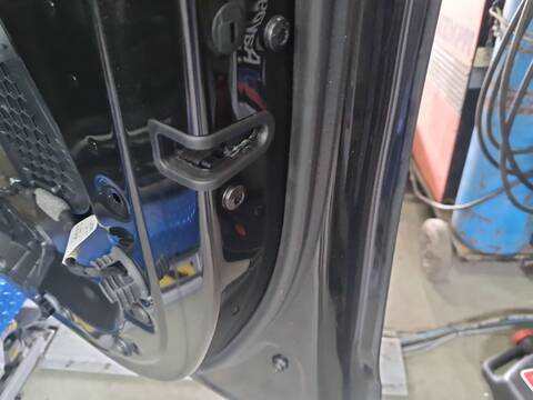 Cerradura Puerta Delantera Derecha Audi A6 3.0 TDI ADVANCED EDITION 272CV 200KW