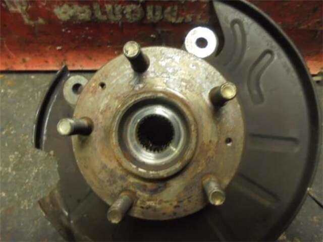 Foto 3ª: Mangueta Delantera Izquierda Land Rover Freelander 2.0 TD4 [204D3]