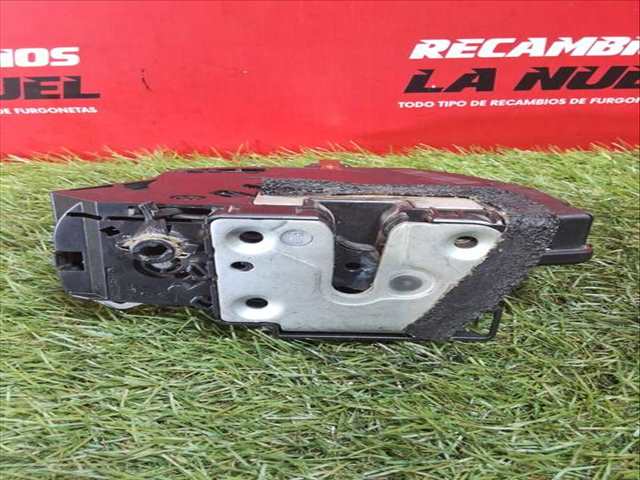 Foto 3ª: Cerradura Puerta Trasera Derecha Renault Kangoo BLUE DCI 95 KJAB) 95CV 70KW [K9K 876,K9K 877] (2024)