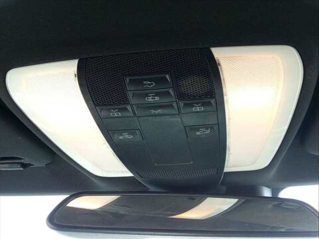 Luz Interior Mercedes Clase E 180 E 350 CDI 207.322) COUPE 231CV 170KW