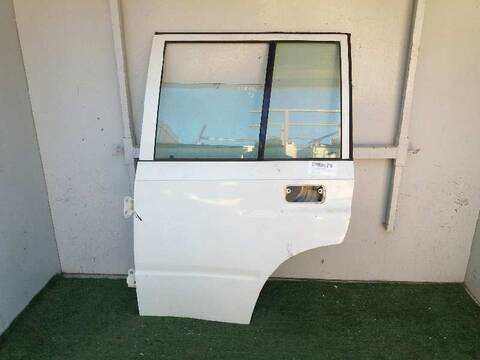 Puerta Trasera Izquierda Suzuki Vitara 1.9 TD LARGO LUJO 75CV