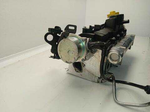 Foto 2ª: Culata Renault Megane D III BERLINA 5P DYNAMIQUE [K9K832] (2009)