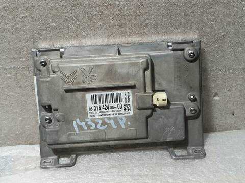 Foto 2ª: Sistema GPS Peugeot 2008 SIGNATURE 110CV 81KW [HN05] (2019)