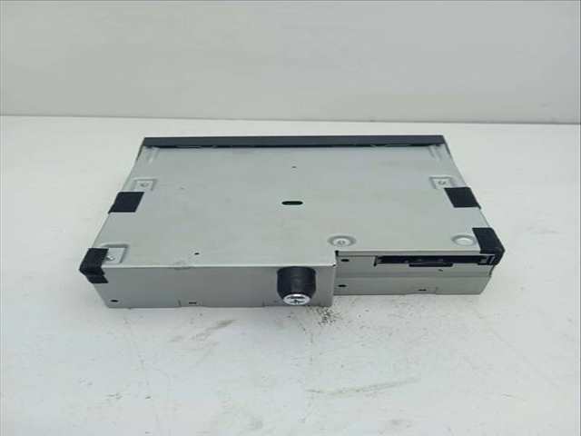 Foto 3ª: Sistema Audio Radio CD Mazda 2 LUXURY 105CV 77KW [S5] (2018)