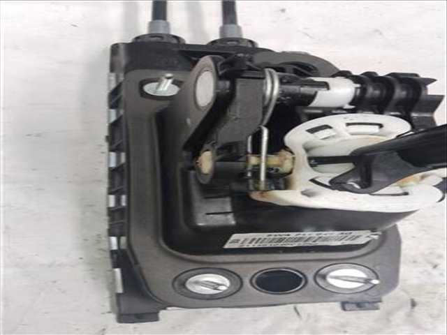 Foto 4ª: Palanca de Cambio Seat Leon 2.0 ERENCE [2 0 LTR. - 85 KW TDI] 116CV