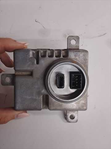 Foto 3ª: Centralita Faros Xenon Audi Q3 2.0 D [CFF] (2012)