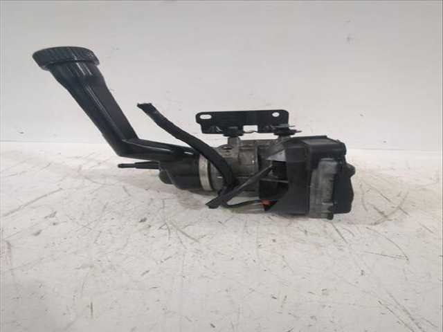 Foto 2ª: Bomba de Direccion Citroen C4 1.6 HDI 109CV [9HY (DV6TED4) 9HZ (DV6TED4)] (2006)