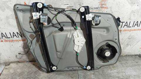 Foto 3ª: Elevalunas Eléctrico Delantero Derecho Mercedes Clase B 150 180 CDI 245.207) 109CV 80KW [OM640940] (2010)