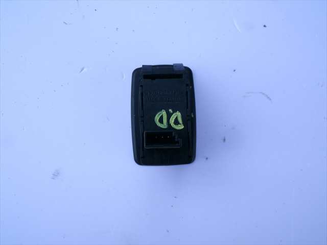 Foto 2ª: Botonera Elevalunas Bmw Serie 3 320 2.0 D E90,2004-2008 [204D4] (2006)