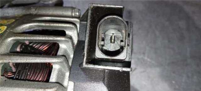 Foto 3ª: Alternador Ford Kuga 1.5 ST-LINE [1.5 LTR. - 88 KW TDCI CAT] [BNMC]