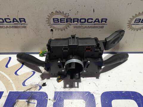 Foto 2ª: Mando Multifuncion Peugeot 207 1.4 16V VTI CAT 8FS - EP3) 95CV 70KW [KFVTU3A] (2008)