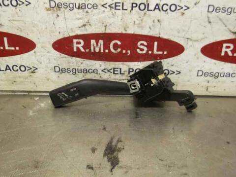Mando Multifuncion Volkswagen Jetta 2.0 TDI 140CV 103KW