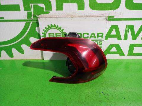 Piloto Trasero Izquierdo Peugeot 2008 ALLURE 110CV