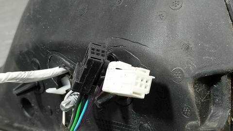 Foto 4ª: Retrovisor Izquierdo Citroen C3 FEEL PACK 81CV 60KW [HM01] (2018)