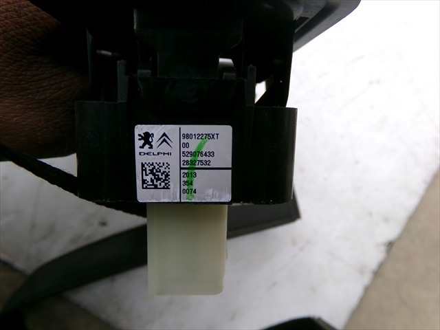 Foto 3ª: Botonera Elevalunas Citroen C3 1.4 HDI 2013-2016 [8H01] (2014)