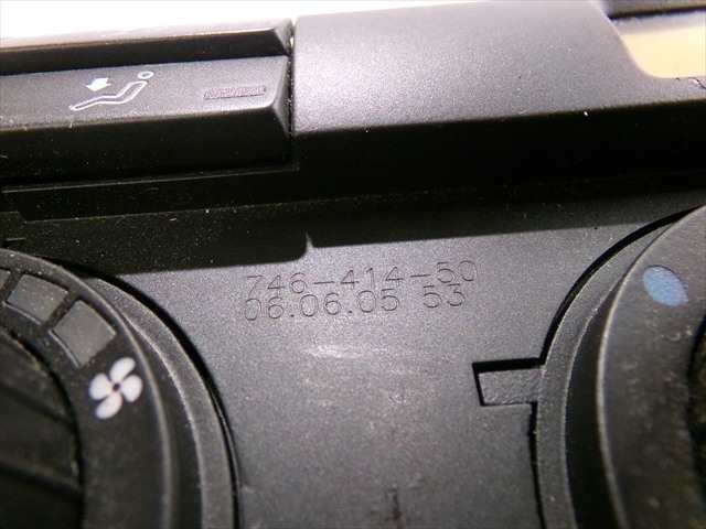 Foto 4ª: Mando Calefacción A. A. Volkswagen Golf 1.9 TDI SERIE 5, 2004-2008 [BKC] (2004)