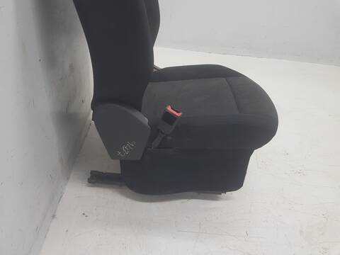 Foto 2ª: Asiento Delantero Izquierdo Fiat Doblo 1.5 BLUEHDI 75KW FURGON MULTICAB COMB