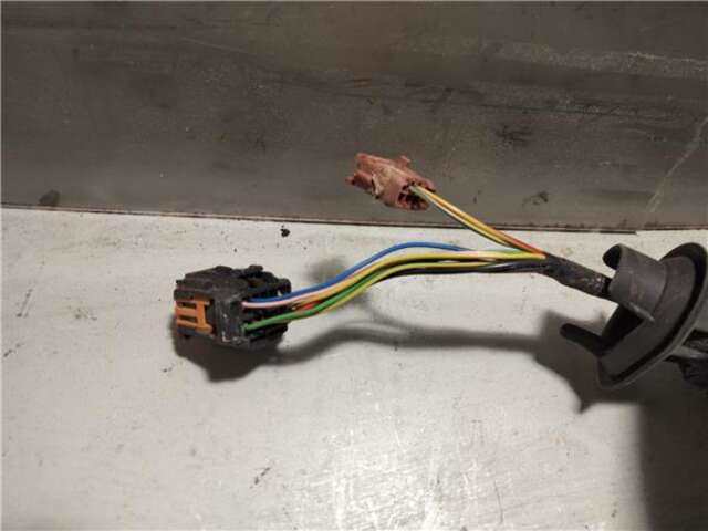 Foto 2ª: Retrovisor Izquierdo Citroen C3 1.6 FEEL [1.6 LTR. - 73 KW BLUE-HDI FAP] [BH02]