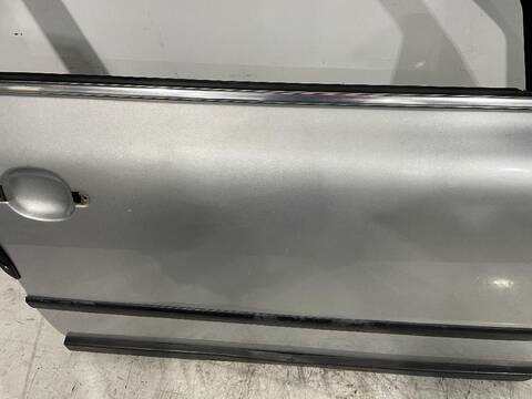 Foto 3ª: Puerta Delantera Derecha Volkswagen Passat ADVANCE 131CV [AVF] (2000)