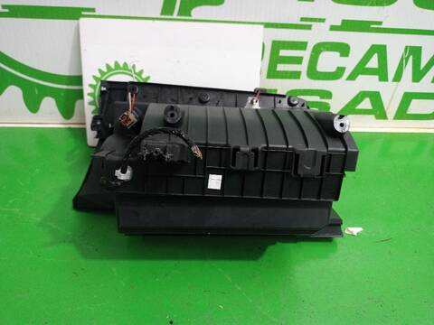 Foto 2ª: Guantera Nissan Qashqai ACENTA 140CV [HR13DDT] (2013)