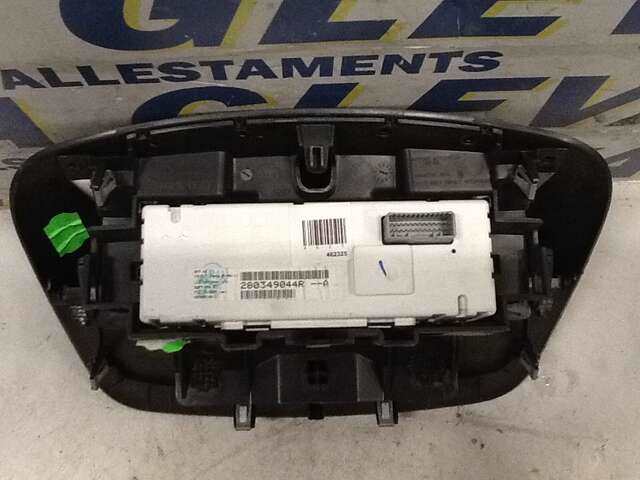 Foto 3ª: Pantalla Multifuncion Renault Megane 1.5 DCI COUPE BERLINA 110CV III COUPE DZ) DESDE 11/2008 / BERLINA BZ D [K9K J8] (2011)