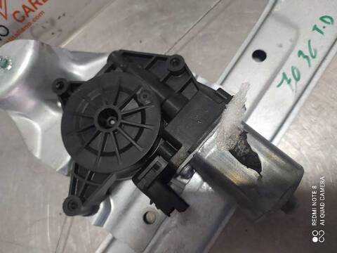 Foto 3ª: Elevalunas Manual Trasero Derecho Dacia Duster SL 2019 150CV 110KW [H5HB4]