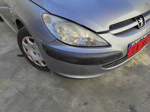 Foto 2ª: Paragolpes Delantero Peugeot 307 RHY (2002)