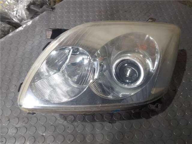 Faro Derecho Toyota Avensis 2.0 D-4D