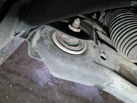 Foto 2ª: Brazo Suspension Delantero Derecho Audi A1 AMBITION 185CV 136KW [CAVG] (2011)