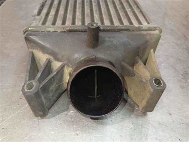 Foto 2ª: Intercooler Iveco Daily 2.3 FURGÓN 35C... BATALLA 3000 [2.3 LTR. - 78 KW DIESEL CAT]
