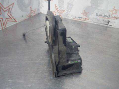 Foto 4ª: Cerradura Puerta Trasera Derecha Opel Astra SELECTIVE START/STOP 110CV 81KW [B16DTE] (2016)