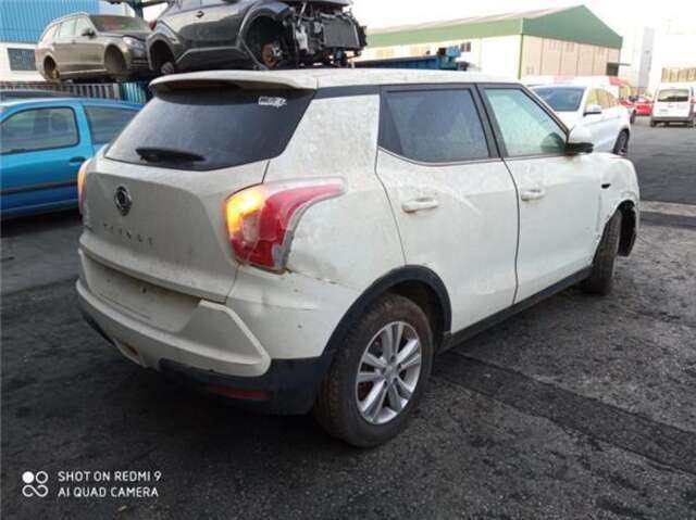 Foto 2ª: Elevalunas Eléctrico Trasero Izquierdo Ssangyong Tivoli 1.6 CRYSTAL 4X2 [1.6 LTR. - 94 KW CAT] [173910]