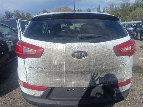 Portón Kia Sportage X-TECH 4X2 116CV 85KW