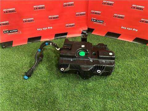 Foto 3ª: Deposito AdBlue Renault Trafic M9R Z7 170CV 125KW FURGON (2023)