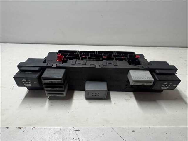 Foto 2ª: Caja Reles Fusibles Volkswagen Tiguan VERSION INDEFINIDA