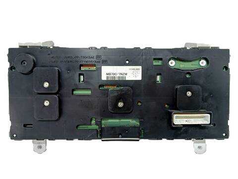 Foto 3ª: Cuadro de Instrumentos Nissan Cabstar 2.5 DIESEL 131CV (2006)