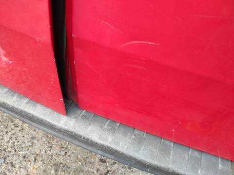 Foto 3ª: Puerta Trasera Derecha Renault Kangoo K9K800 (2011)