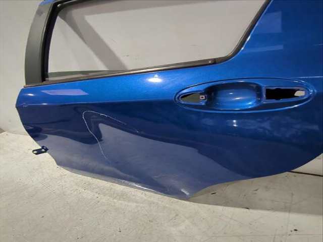 Foto 3ª: Puerta Trasera Izquierda Toyota Yaris 1.5 NSP131_) 112CV [2NR-FKE] (2010)
