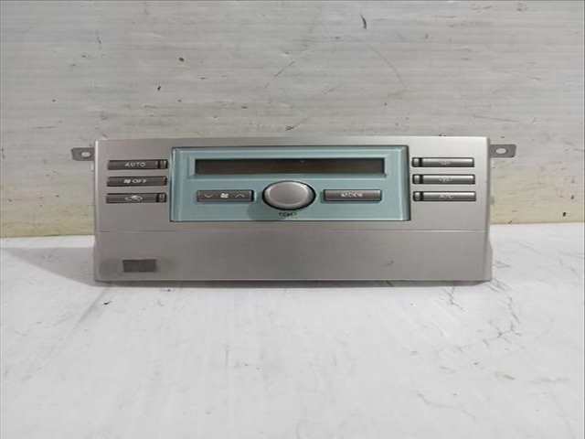 Mando Climatizador Toyota Corolla 2.2 D-4D AUR10_) 177CV