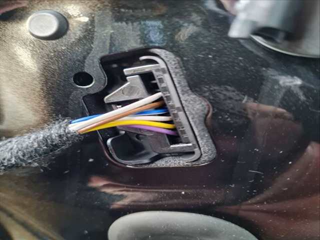 Foto 4ª: Cerradura Puerta Delantera Derecha Volkswagen Golf STYLE 115CV [DXDE] (2024)